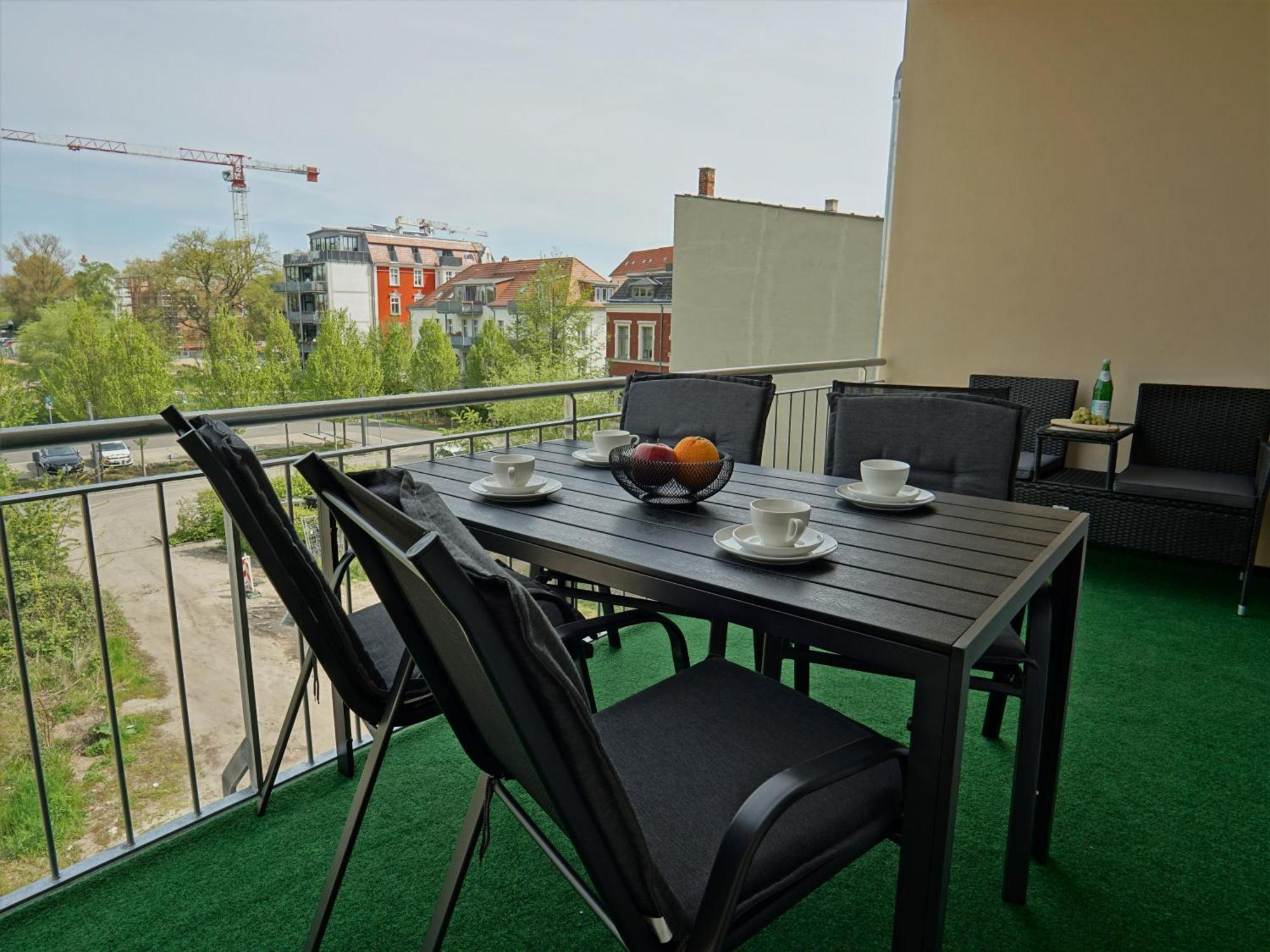 "Hogulu" Brandenburg, Balkon, Neustadt, Kueche, Wassernaehe - Parkplatz Inklusive Apartment Brandenburg  Room photo